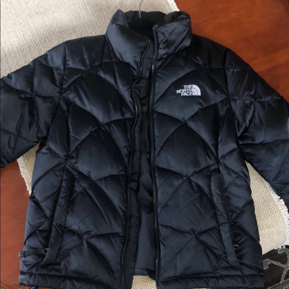 Women’s black quilted North Face jacket
